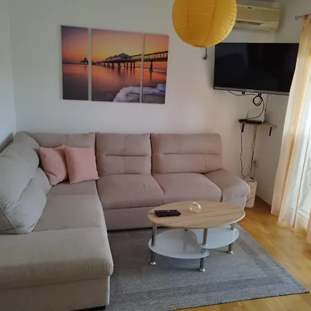 Noreli Apartman Jadranovo